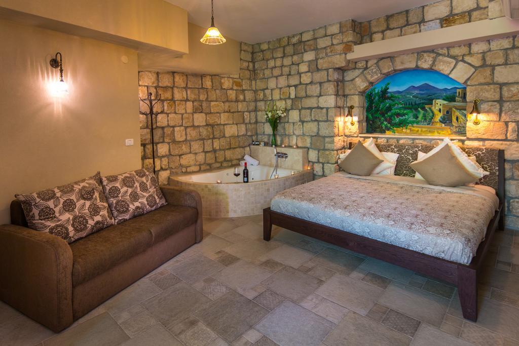 Beit Ha'Omanim Hotel Safed Quarto foto