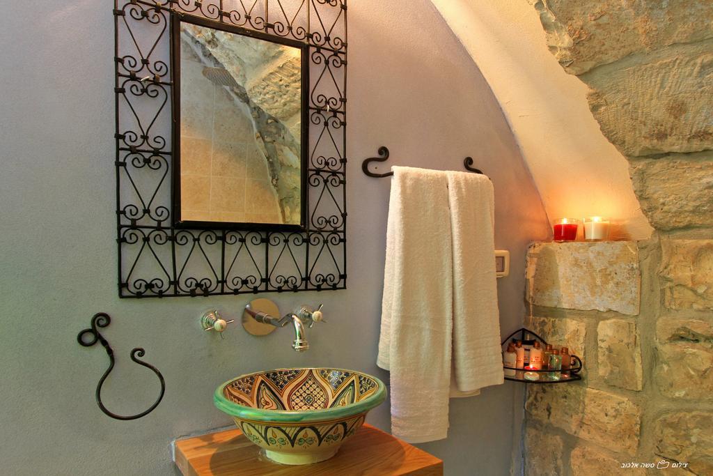 Beit Ha'Omanim Hotel Safed Quarto foto