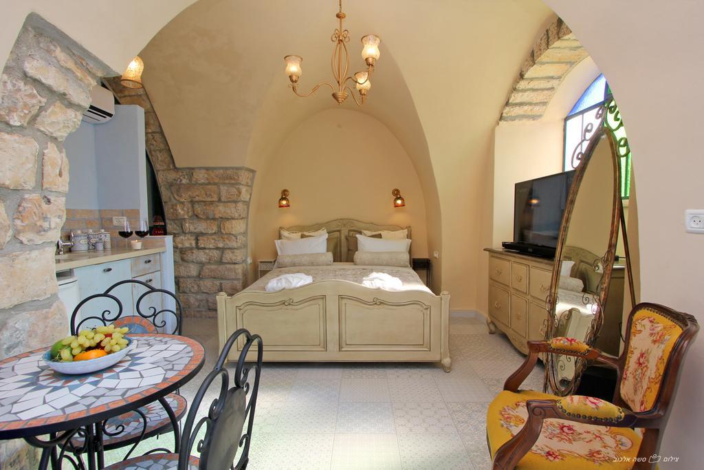 Beit Ha'Omanim Hotel Safed Quarto foto