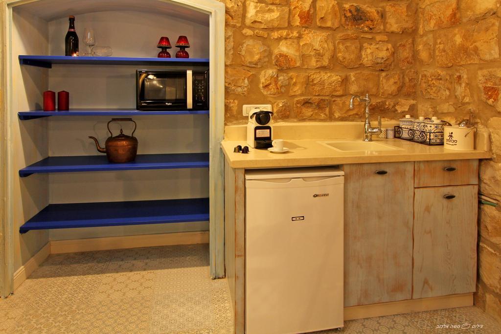 Beit Ha'Omanim Hotel Safed Quarto foto