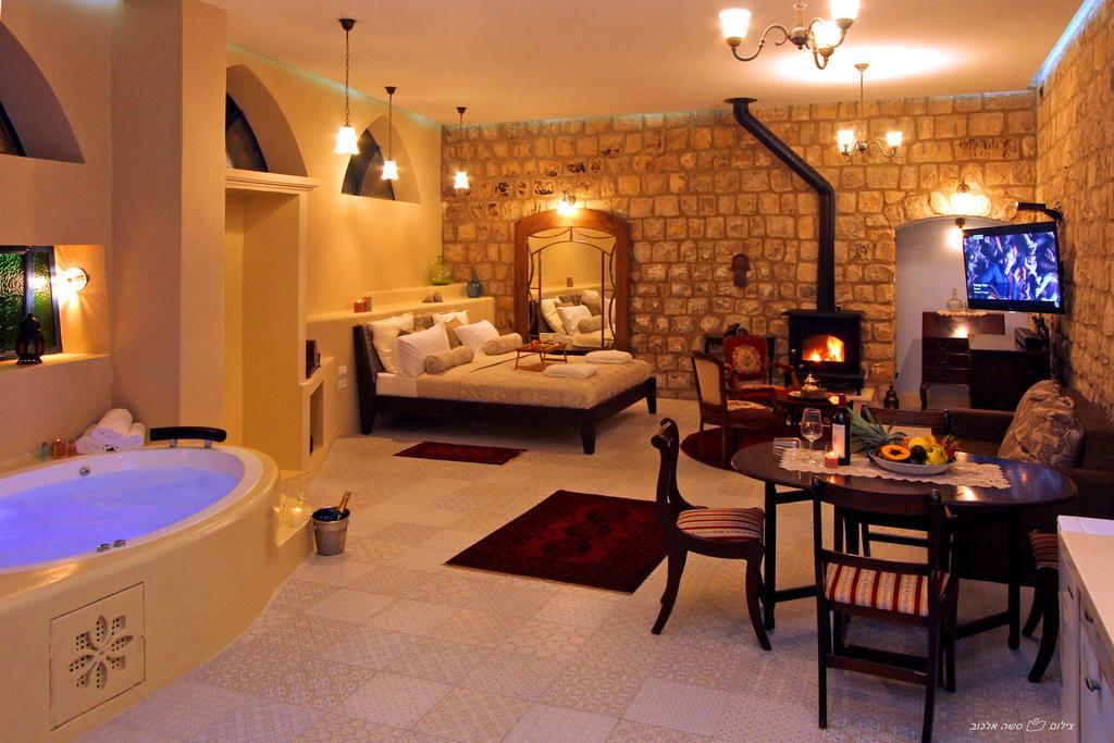Beit Ha'Omanim Hotel Safed Quarto foto
