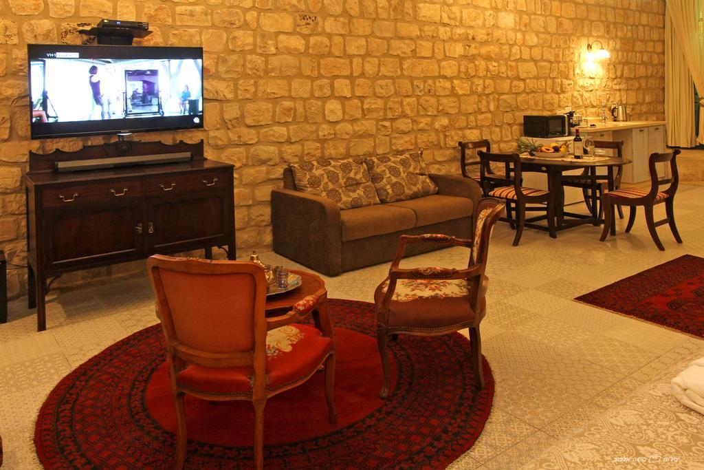 Beit Ha'Omanim Hotel Safed Quarto foto